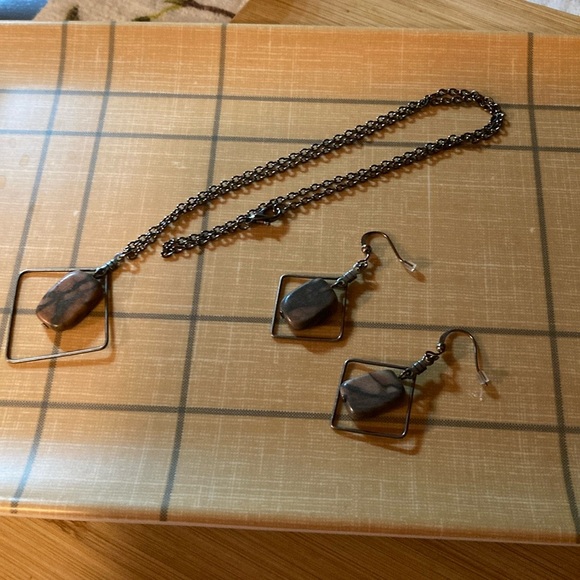 Necklace & Earring Set - Picture 6 of 6